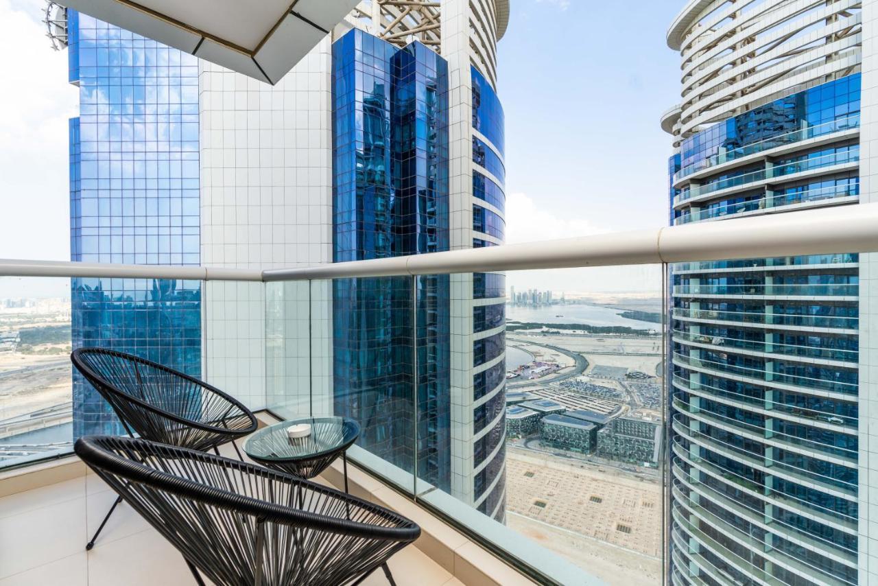 Globalstay Damac Towers By Paramount In Business Bay Dubái Exterior foto