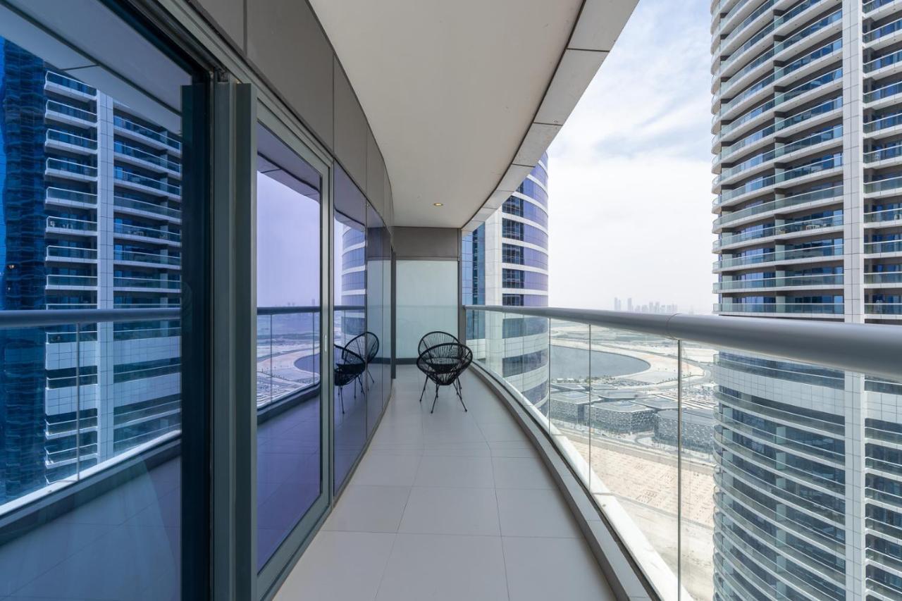 Globalstay Damac Towers By Paramount In Business Bay Dubái Exterior foto