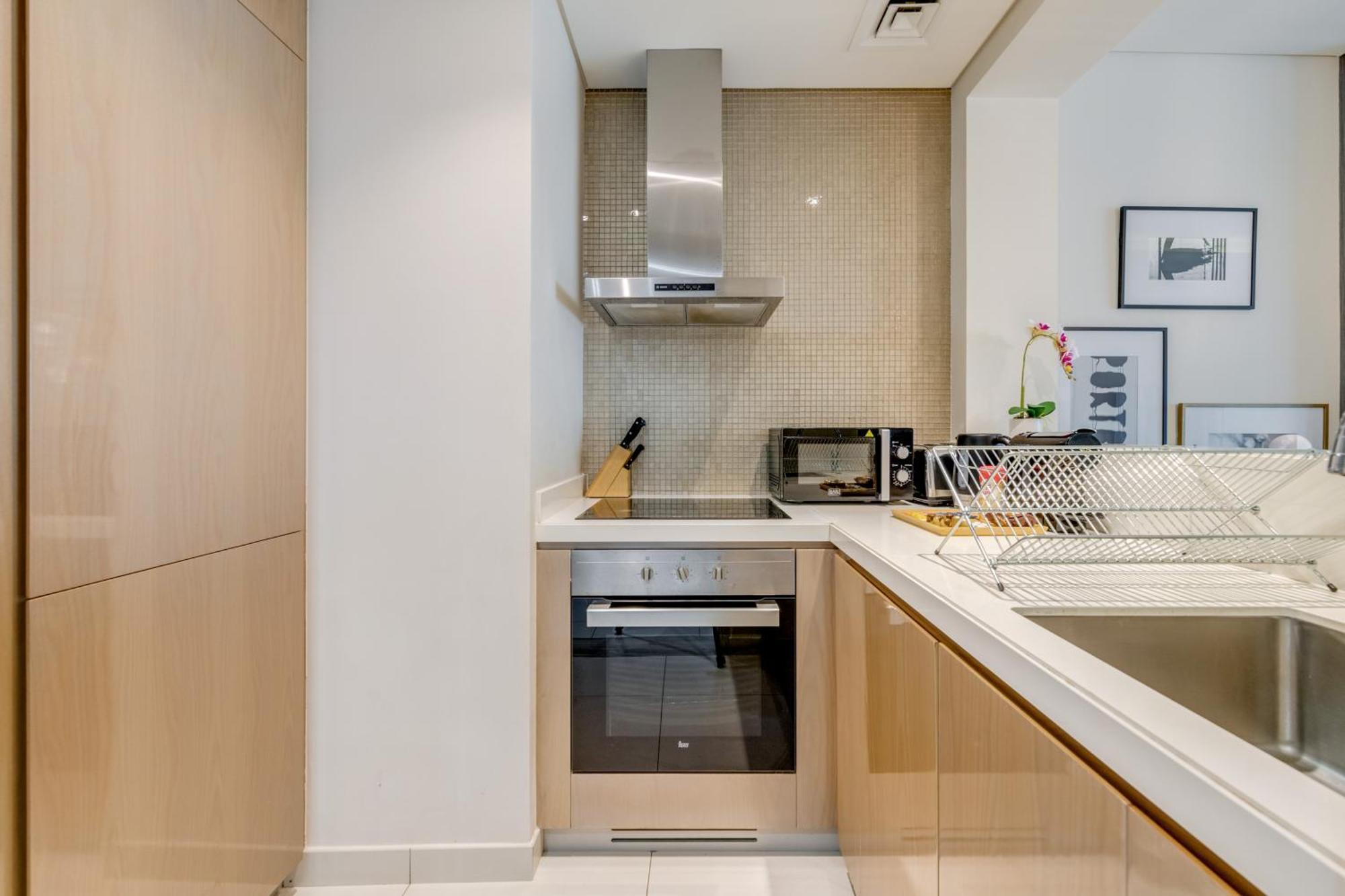 Globalstay Damac Towers By Paramount In Business Bay Dubái Exterior foto