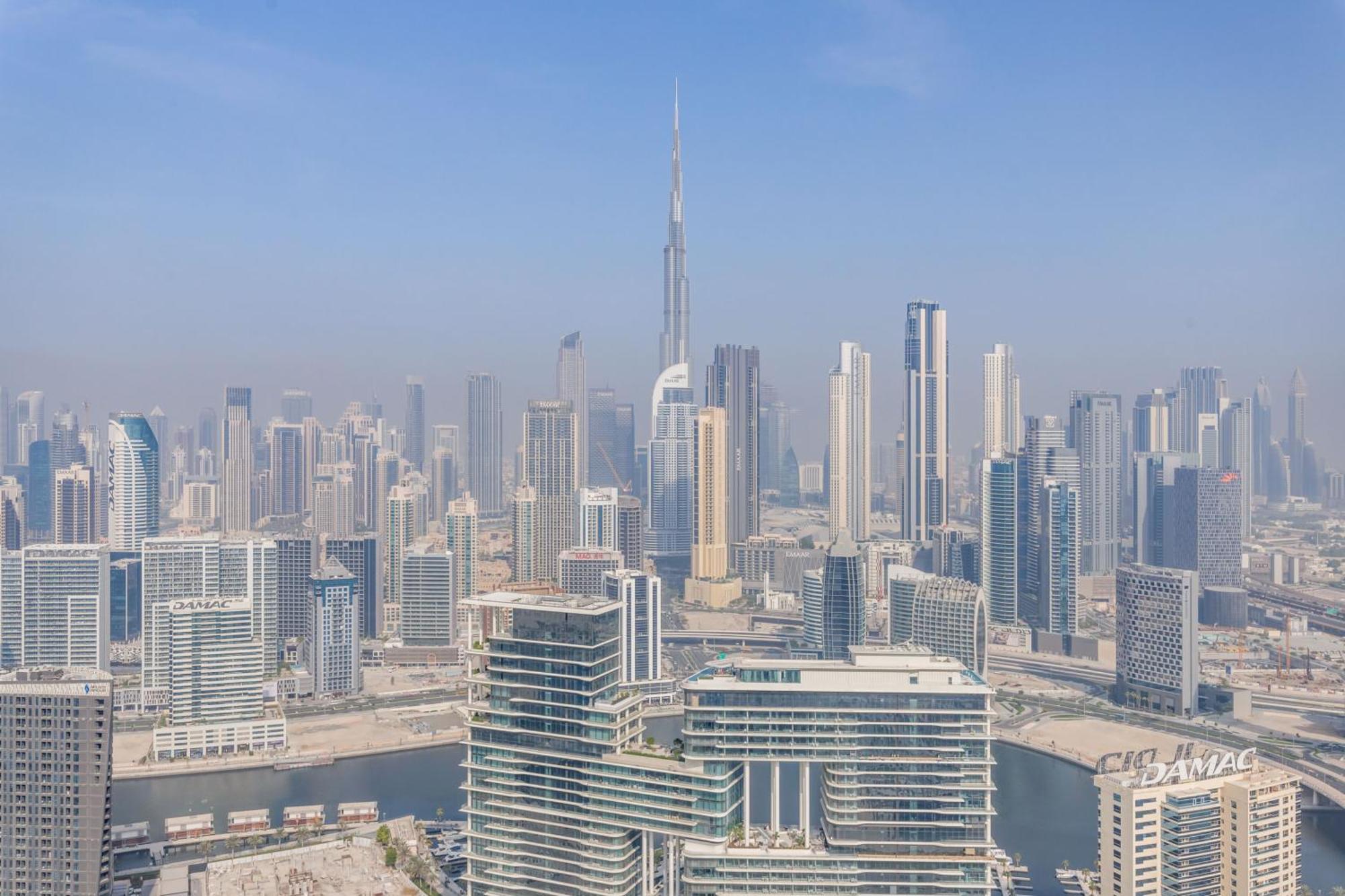 Globalstay Damac Towers By Paramount In Business Bay Dubái Exterior foto